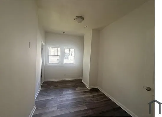 2804 Avenue F — Photo 8