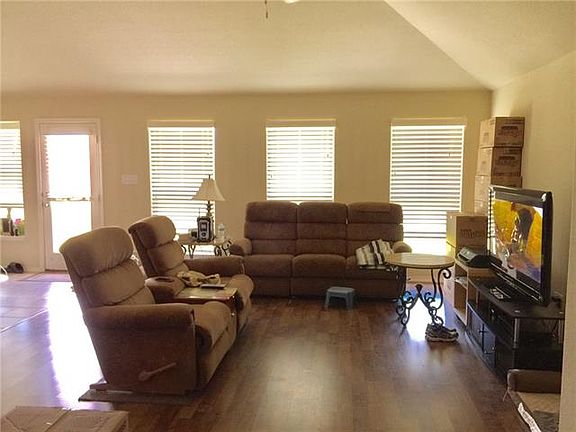 2nd image of 11350 Mitchell Cir