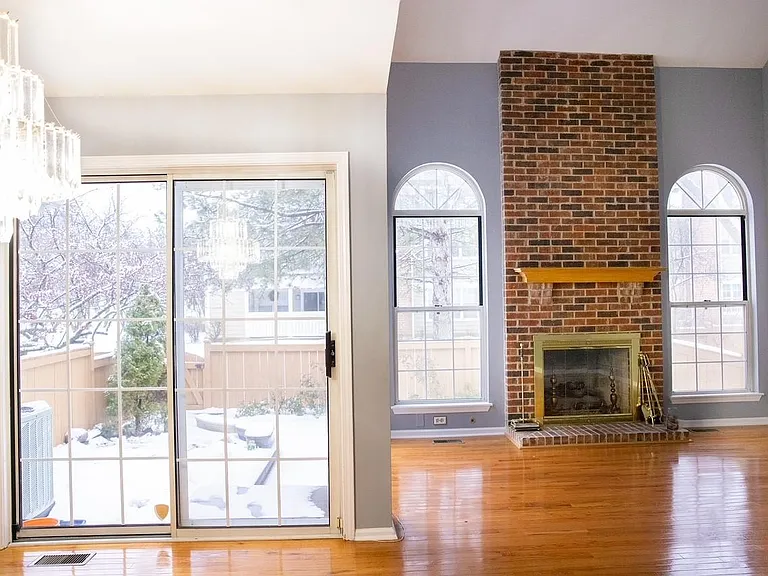 53 Stevens Dr — Photo 3