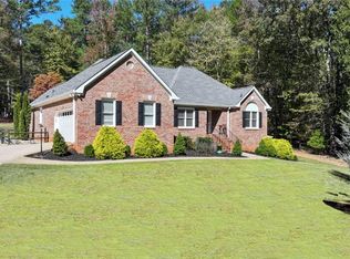 482 Buck Trl, Hoschton, GA 30548