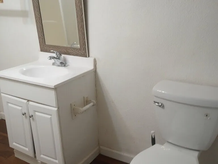 59 Oak St #B — Photo 9