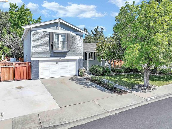 2nd image of 2622 Breton Pl