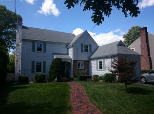 352 Russett Rd, Brookline, MA 02467