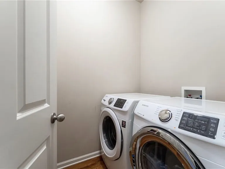 1752 Breyerton Dr — Photo 26