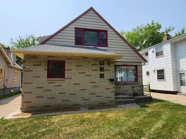4909 N 50th St, Milwaukee, WI 53218