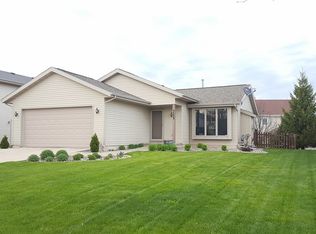 3533 Stonebridge Dr, Madison, WI 53719