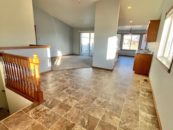 2508 E Augusta St, Brandon, SD 57005