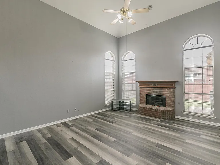 1619 Corvallis Trl — Photo 15