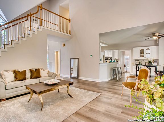 4th image of 2211 Fawnfield Ln