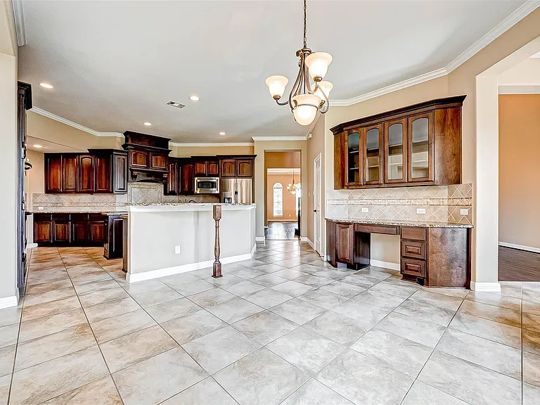 2914 Cotswold Ln — Photo 15