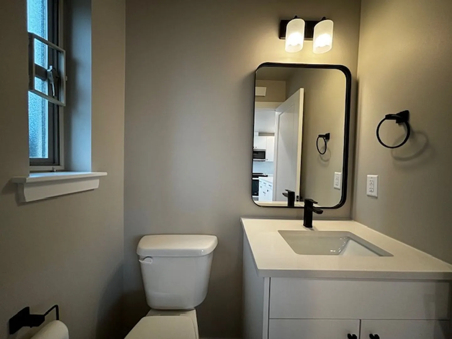 2 Bed 1.5 Bath townhome in Cordata with garage — Photo 4