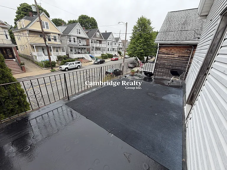 569R Main St #2R — Photo 25
