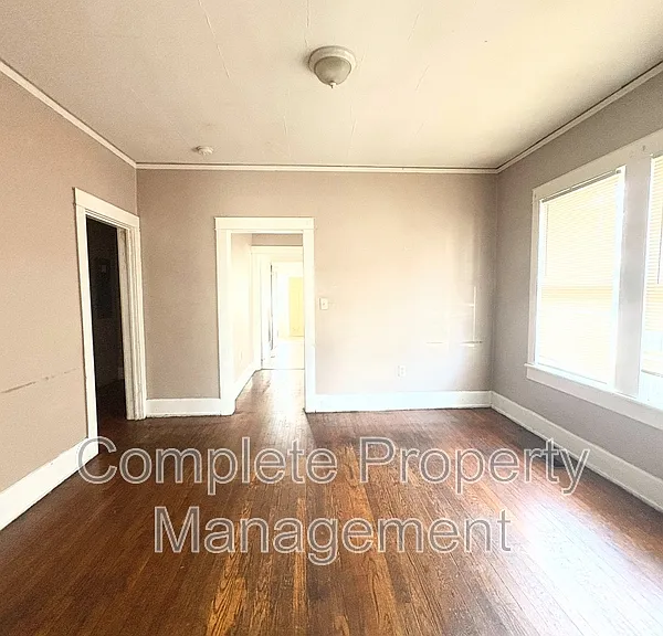 1313 4th Ter W — Photo 8