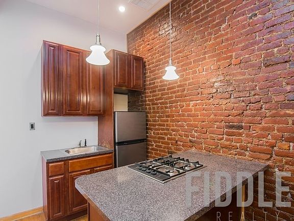 5th image of 667 Central Ave APT 1A
