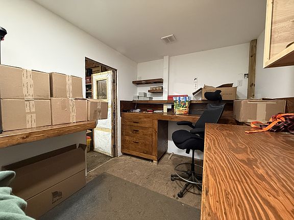 2nd image of 21 Birchwood Dr #1