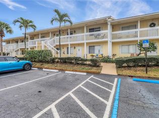 4617 Bayshore Dr APT H10, Naples, FL 34112