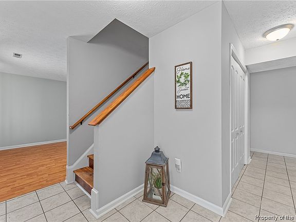 2nd image of 807 Depriest Downs