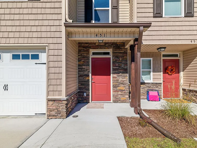 451 Sullivan Loop Rd — Photo 4