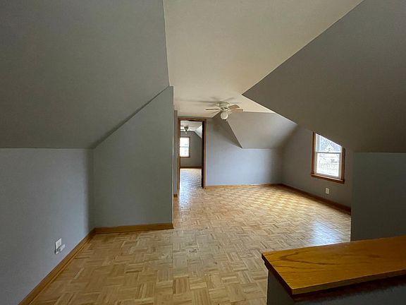3rd image of 222 Hosmer St