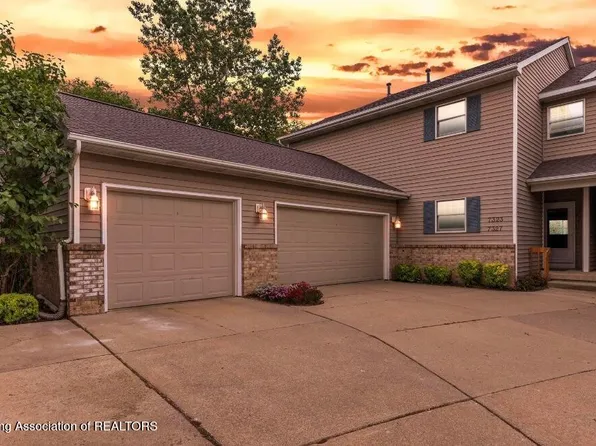 7327 Golf Gate Dr, Lansing, MI 48917