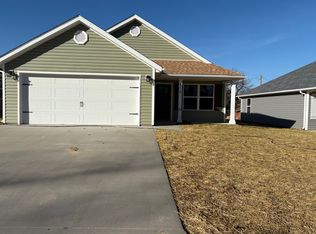 616 N Ball St, Webb City, MO 64870