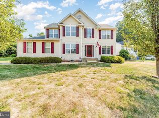 100 Powhatan Ct, La Plata, MD 20646