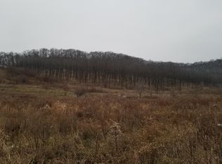 1045 Summers Day Ln, Onalaska, WI 54650