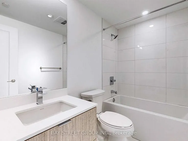 395 Bloor St E #4906 — Photo 16