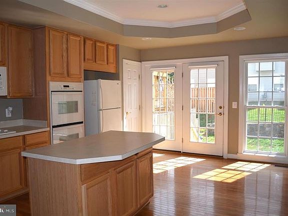 5th image of 10415 Edisto Ct