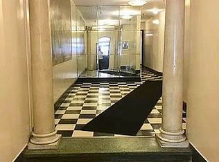 5 E 67th St #1, New York, NY 10065