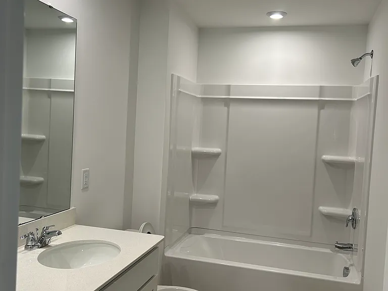 502 Amhurst St SW — Photo 9