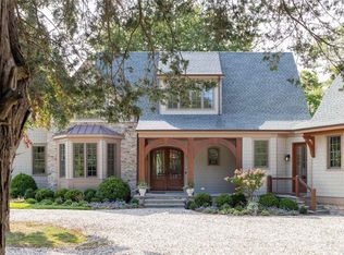 104 S Ferry Rd, Shelter Island, NY 11964