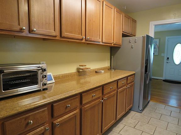 5th image of 904 Oaklette Ave