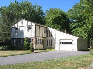 6724 Heatherford Ct, Derwood, MD 20855