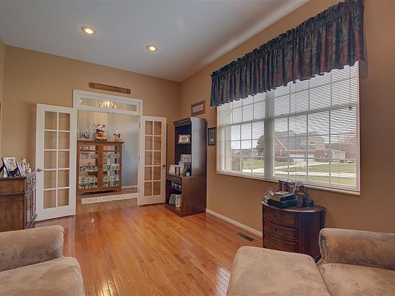 2nd image of 2194 Blair Dr