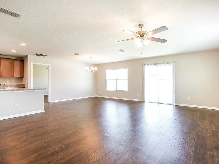 3800 Falcon Crest Dr — Photo 4