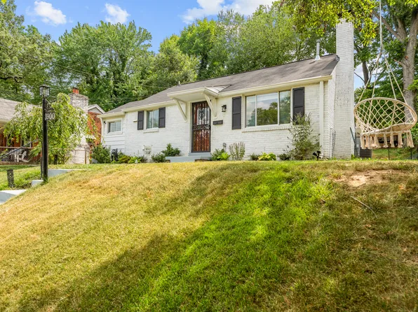 3900 73rd Ave, Hyattsville, MD 20784
