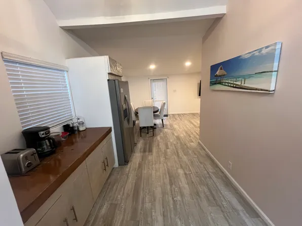 238 SW 1st Ct, Dania, FL 33004