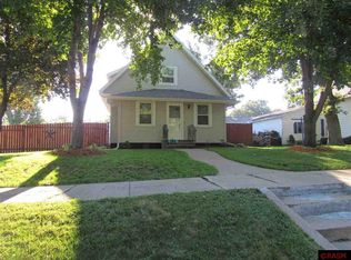 242 N Murphy St, Lake Crystal, MN 56055