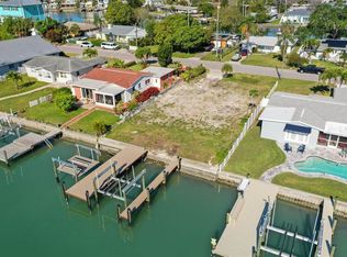 631 Normandy Rd, Madeira Beach, FL 33708