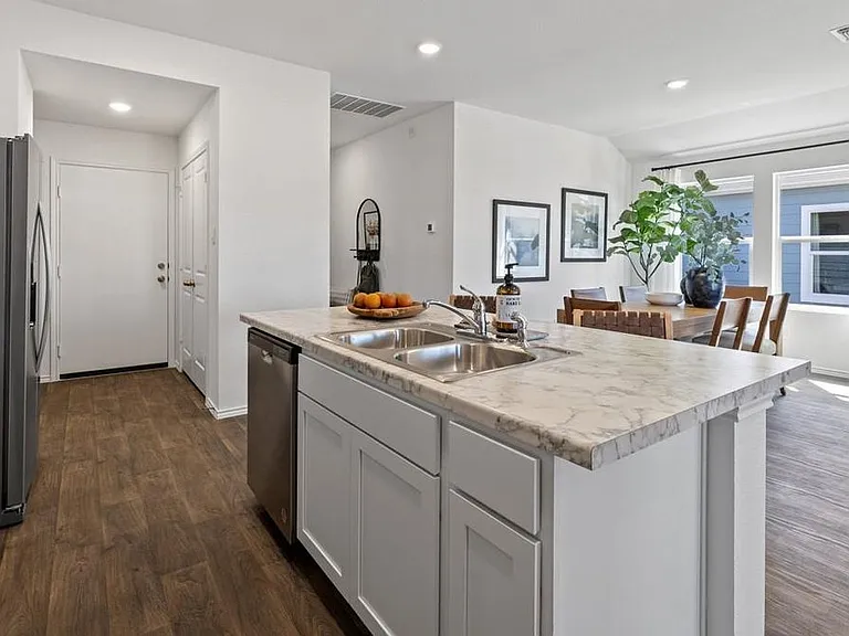 118 Lake Kemp Ln — Photo 23
