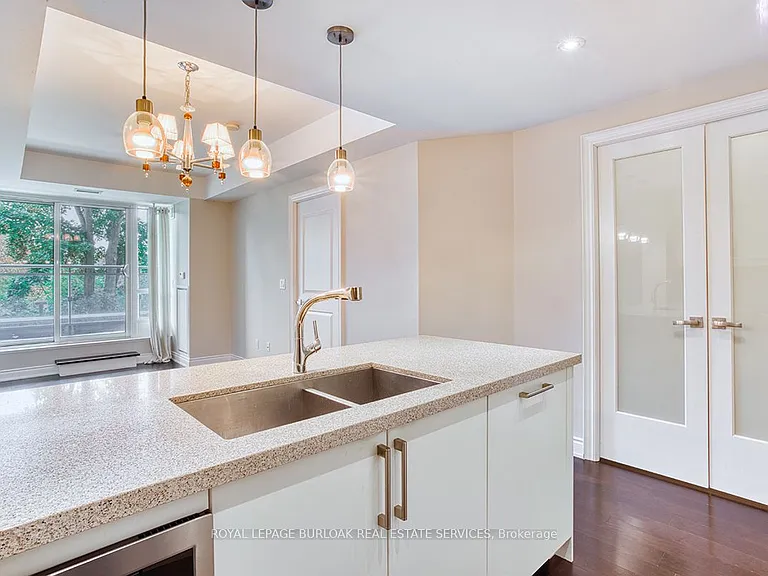 3500 Lakeshore Rd W #219 — Photo 11
