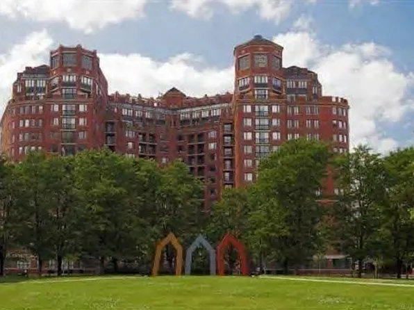 10 Rogers St APT 211, Cambridge, MA 02142