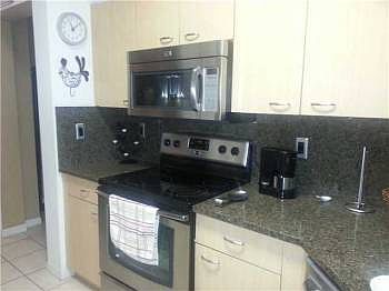 4th image of 2883 Executive Park Dr Ste 201