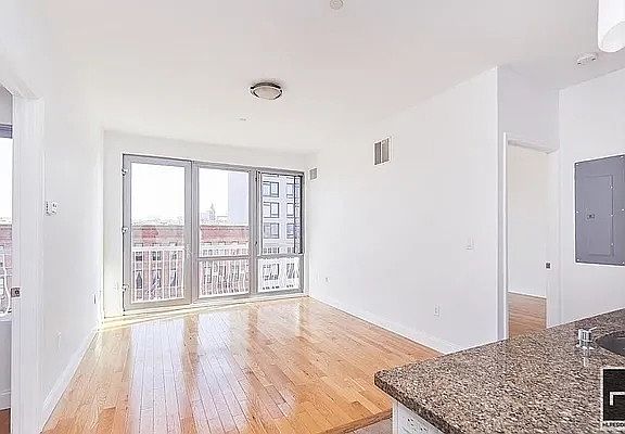 4th image of 110 4th Ave APT 5E