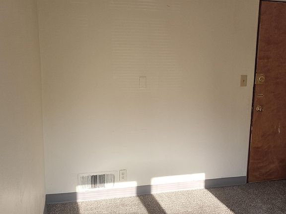 5th image of 534 College Ave #14