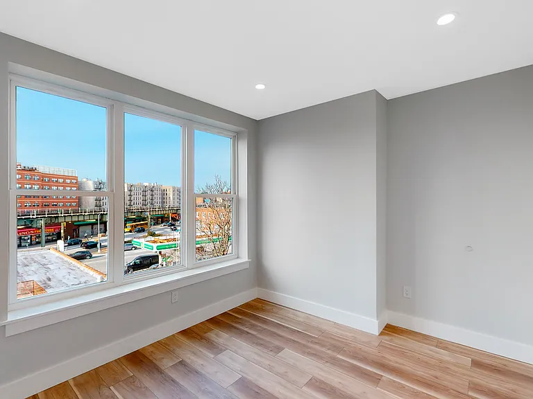 802 Howard Ave #4B — Photo 5