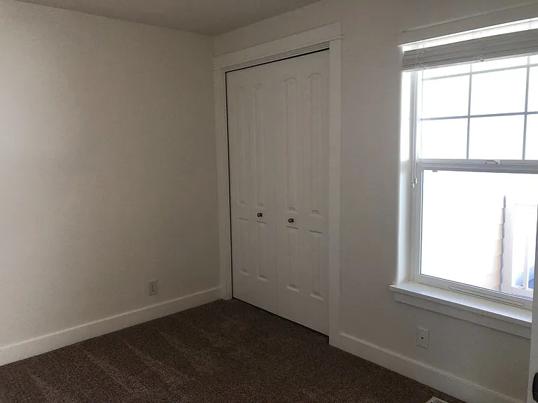 6081 Landmark Ln — Photo 11