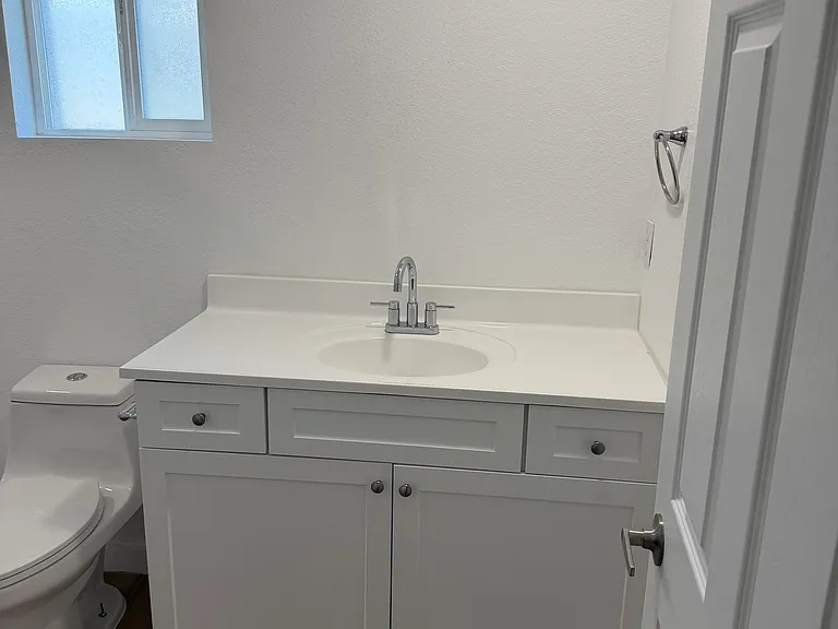 1106 E Meadowbrook Ave #1106 — Photo 9