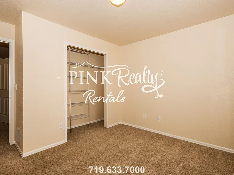 2325 Washo Cir — Photo 26